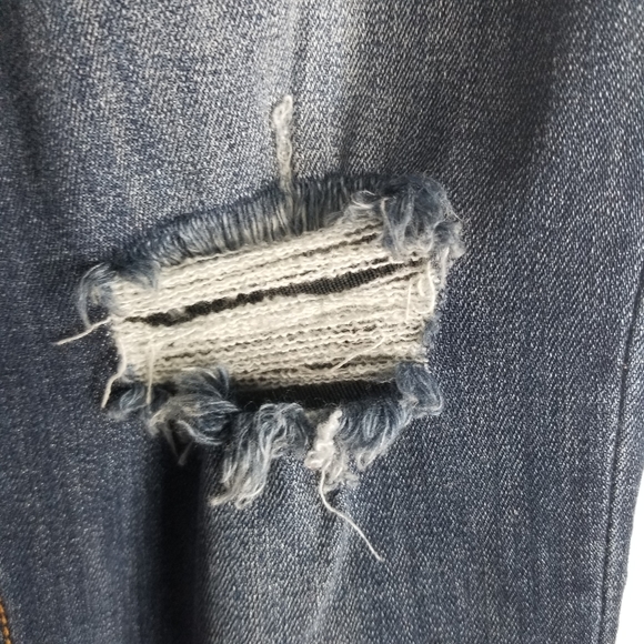 Stitch Fix ID:23 Distressed Step Hem Skinny Jeans - Picture 14 of 15